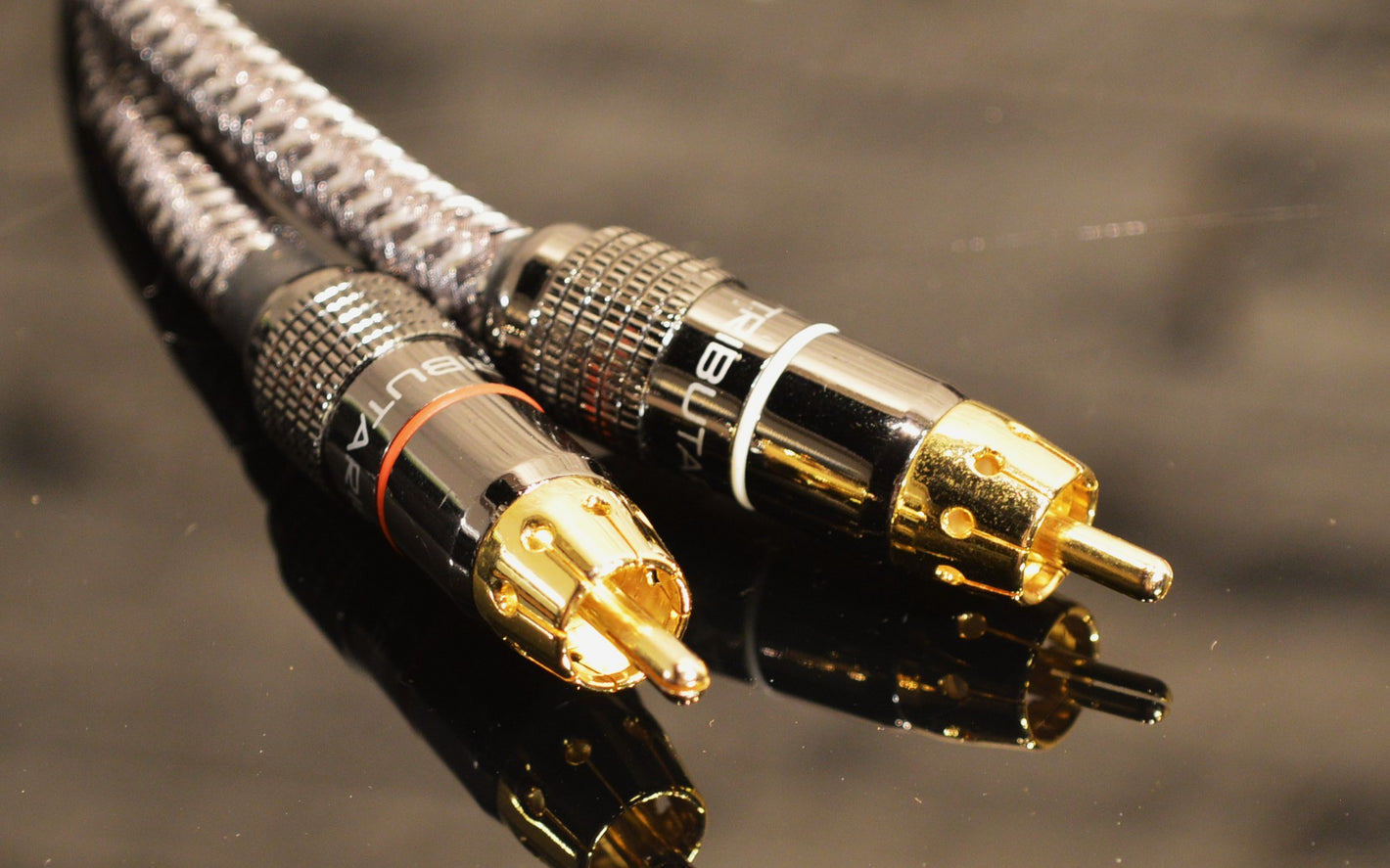Tributaries - Series 9 Stereo RCA Interconnects - 1.5M (4.9FT)