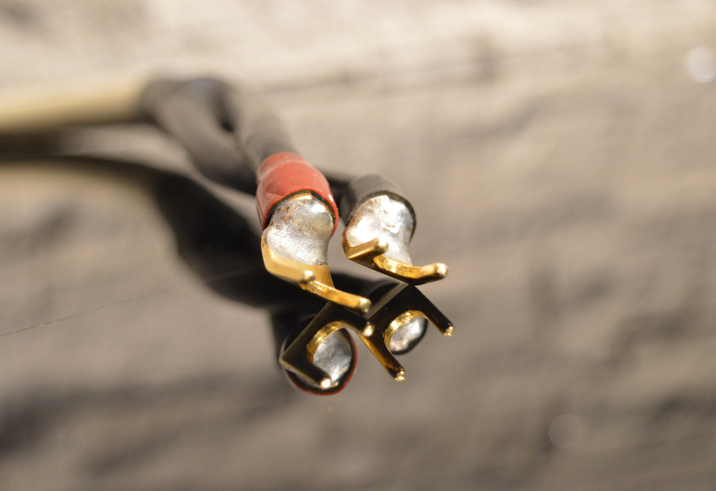 MIT - Music Hose MH-750W Speaker Jumper Cables - 3FT - Spade to Pin (Pair)