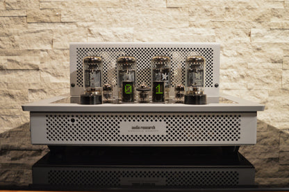 Audio Research - I/50 - Vacuum Tube Integrated Amplifier w/Remote - Silver