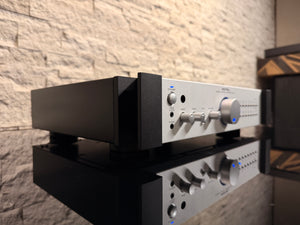 Rotel - RC-1082 - Stereo Preamplifier with MM/MC Phono - Excellent Condition