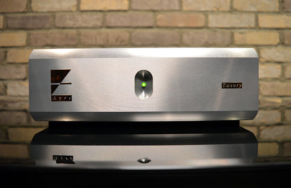 Ayre Acoustics MX-R Twenty 600 Watt Monoblock Amplifiers - PAIR