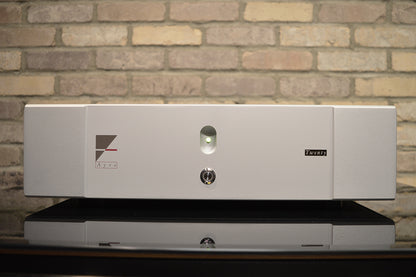 Ayre VX-5 Twenty Power Amplifier - Fully Discrete, Balanced, Zero Feedback