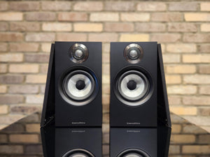 B&W 607 S2 Anniversary Ed. - Affordable Performance in a Compact Bookshelf