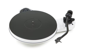 Pro-Ject Audio Systems RPM-3 Carbon Turntable w/ Upgraded Sumiko Amethyst Cart.