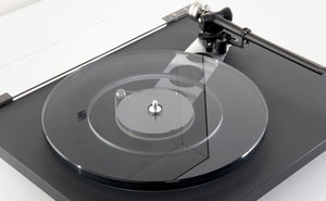 Rega - Planar 6 - Turntable - No Cartridge