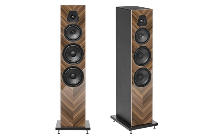 Salon 1 Audio Sonus faber Lumina V Amator floorstanding speakers in walnut wood veneer with black leather accents.
