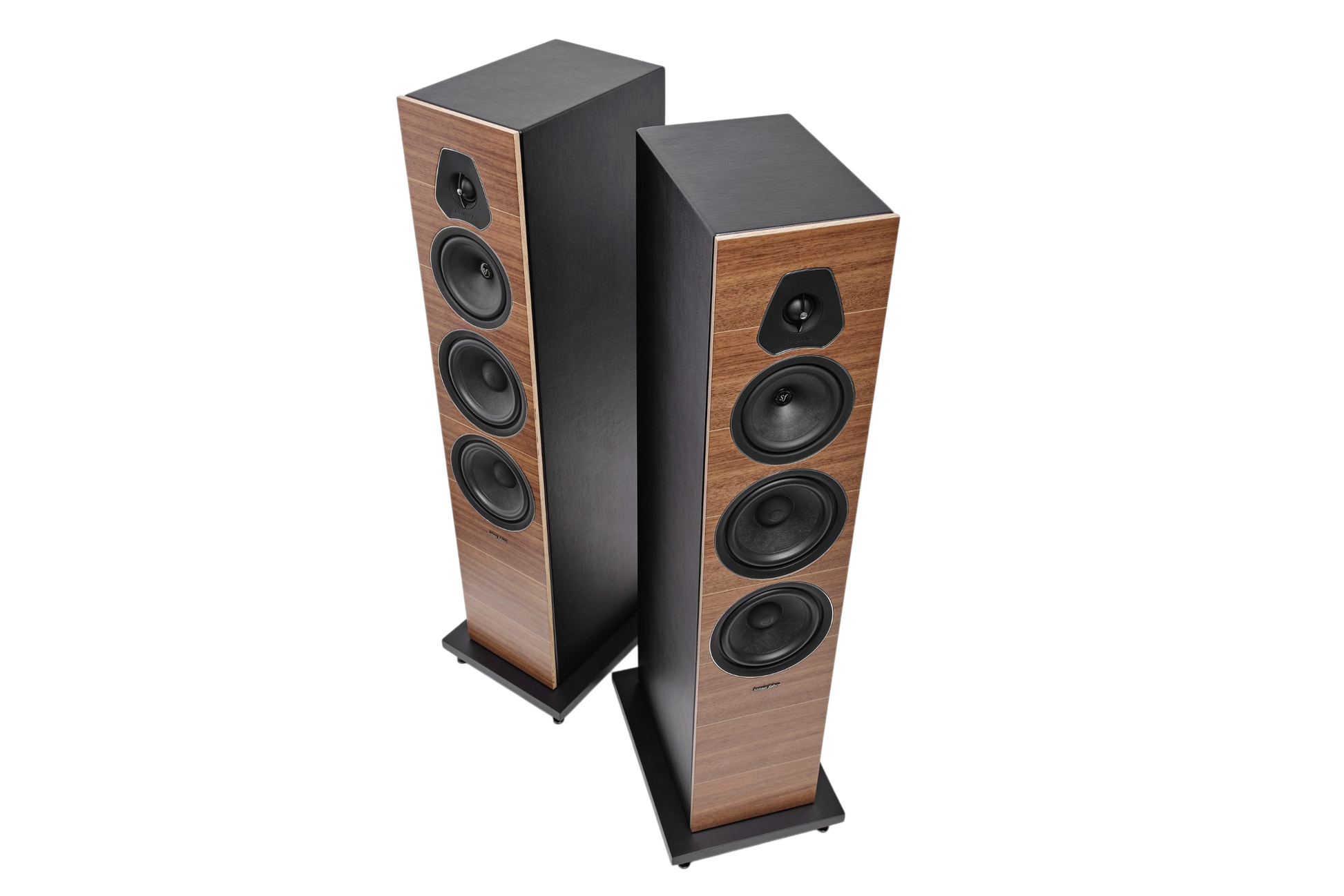Salon 1 Audio Sonus faber Lumina V floorstanding speakers in walnut wood finish with black leather and paper cone drivers