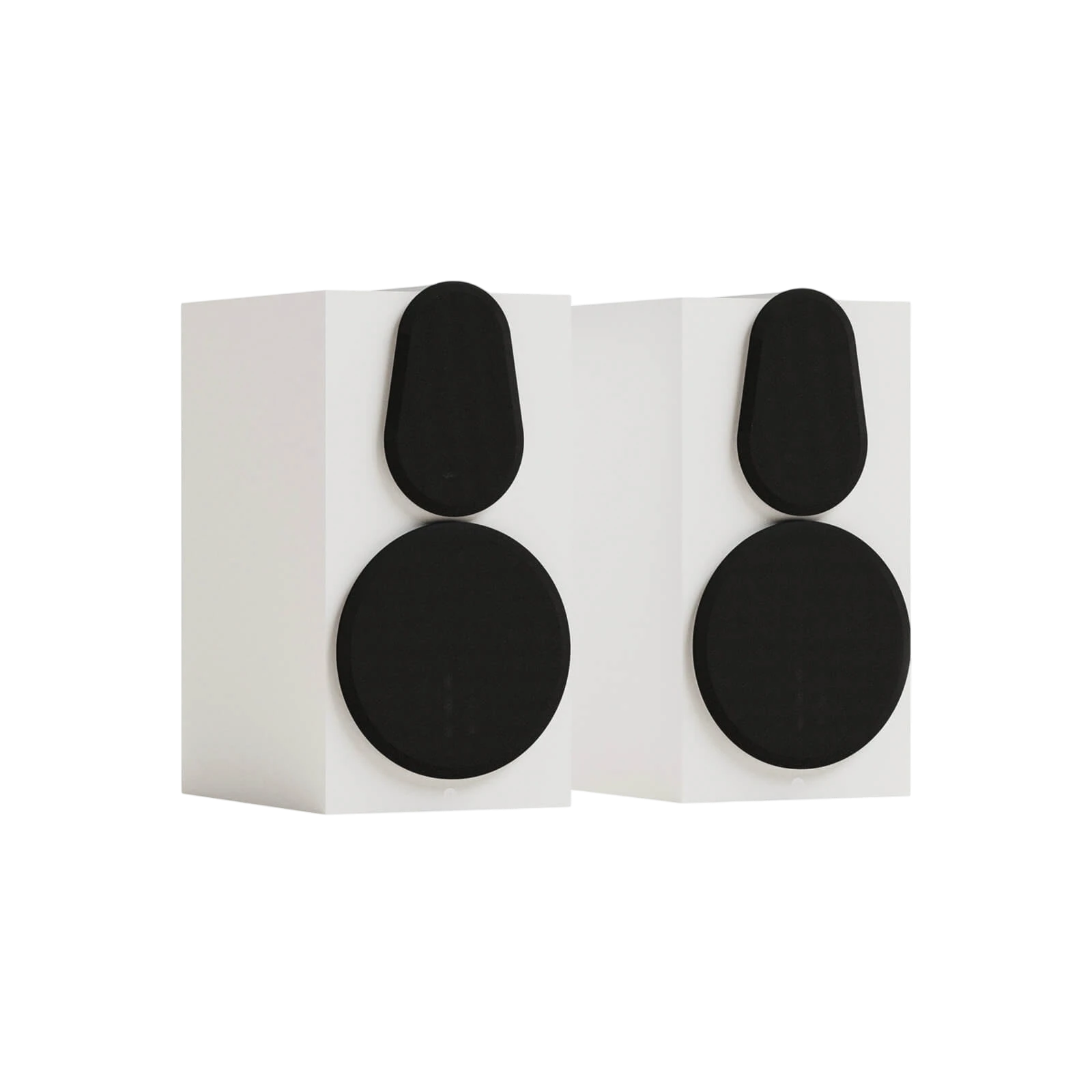 Salon 1 Audio Monitor Audio Gold 100 6G bookshelf speakers in satin white with black magnetic grilles attached.