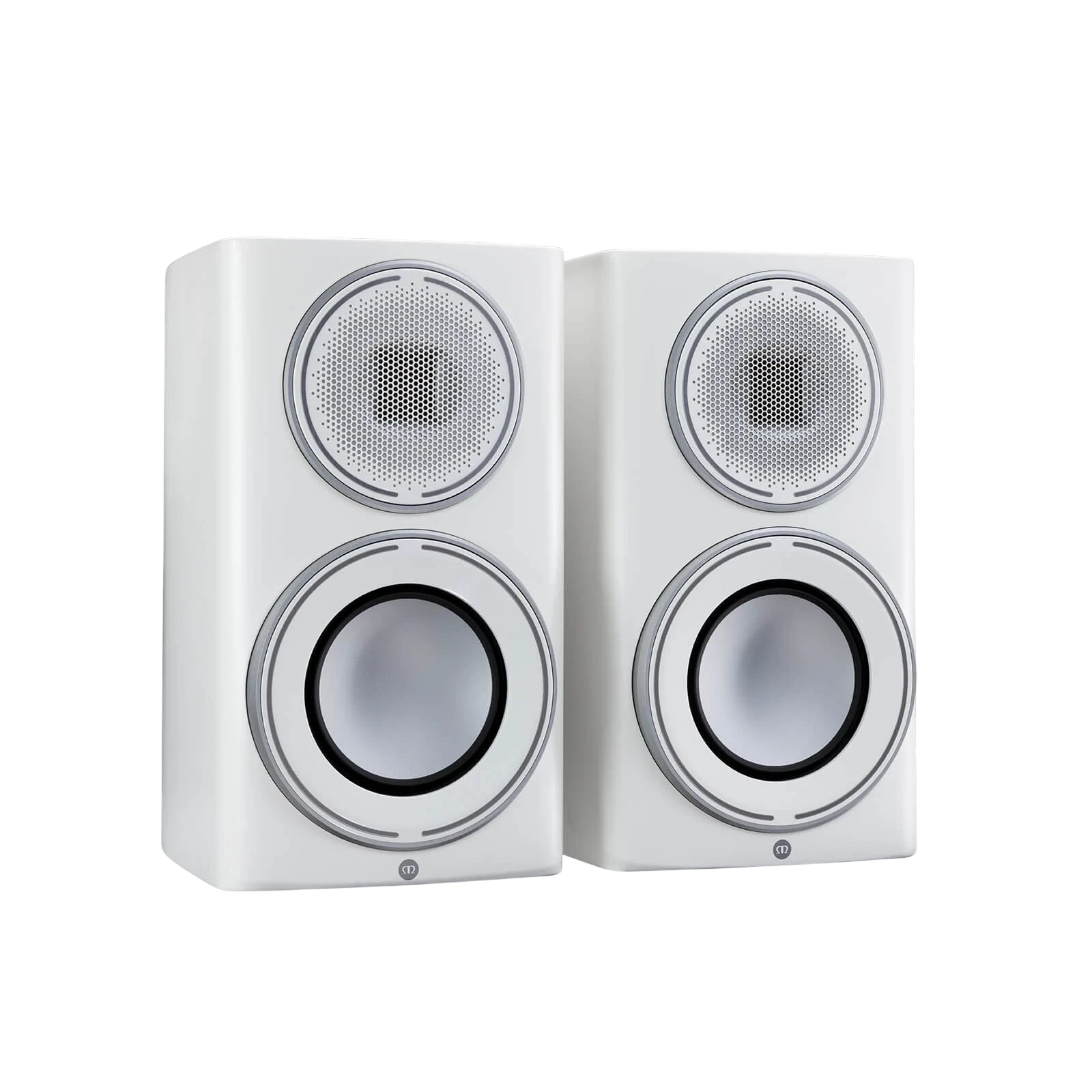 Salon 1 Audio Monitor Audio Platinum 100 3G white bookshelf speakers featuring advanced MPD III and RDT III drivers.
