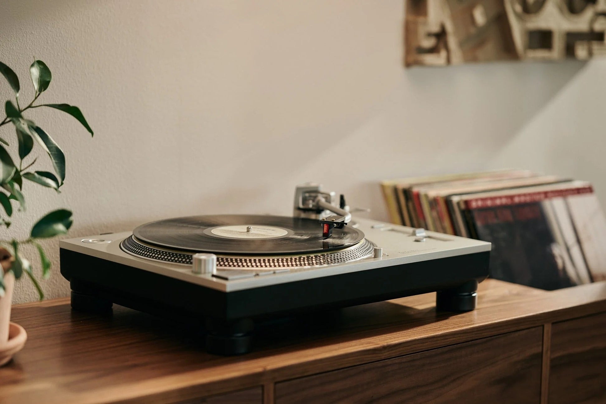Salon 1 Audio Ortofon MC Cadenza Red moving coil phono cartridge playing a vinyl record on a turntable