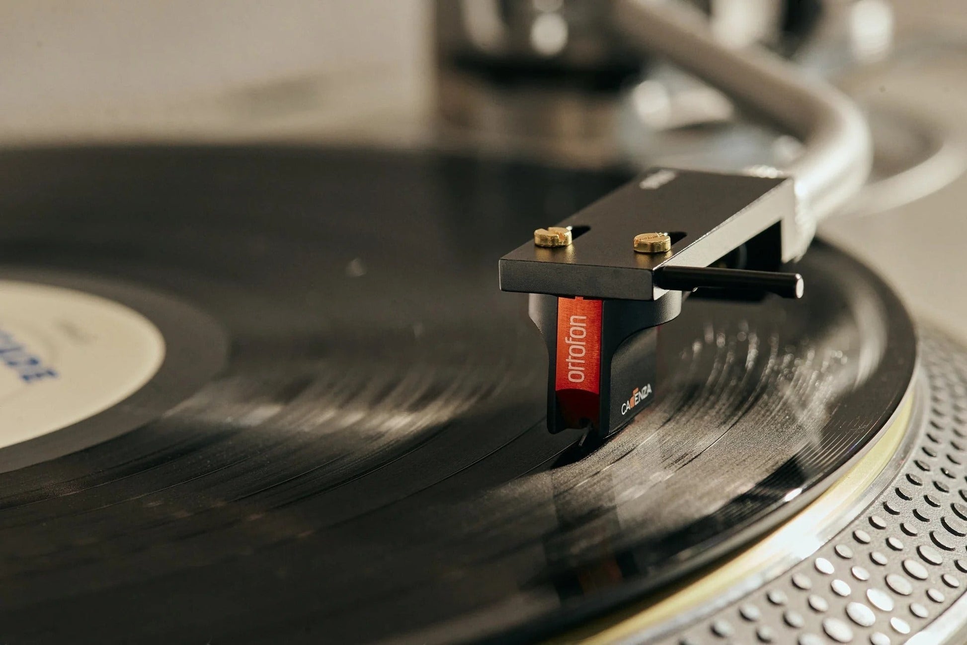 Salon 1 Audio Ortofon MC Cadenza Red moving coil phono cartridge playing a vinyl record on a turntable