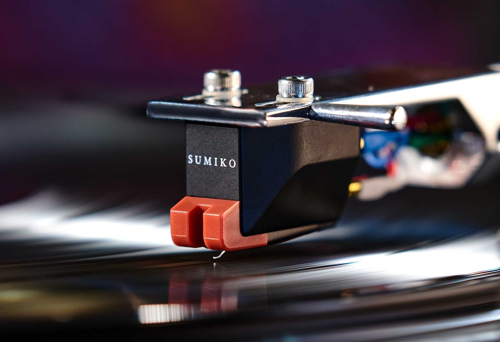 Salon 1 Audio Sumiko Moonstone moving magnet phono cartridge with elliptical stylus playing a vinyl record